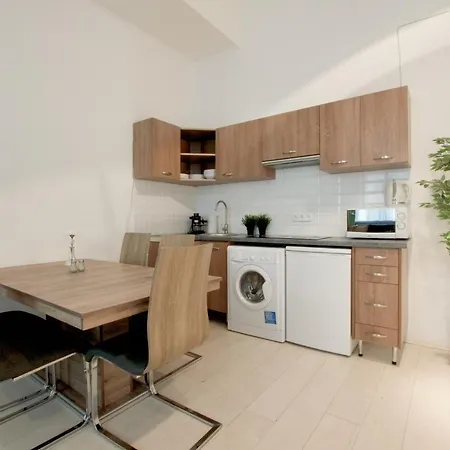 בודפשט St. King 1 By Hi5 Apartments מראה חיצוני תמונה