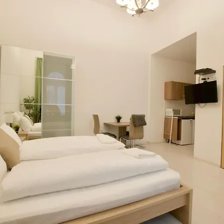 בודפשט St. King 1 By Hi5 Apartments מראה חיצוני תמונה